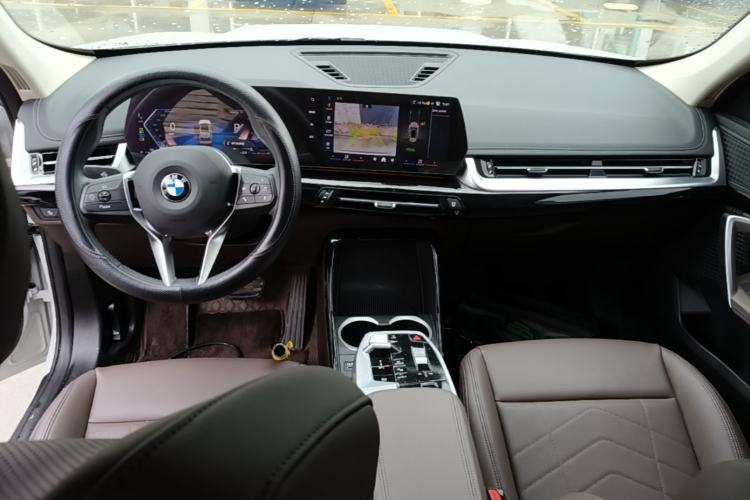 Used BMW X1 2023 sDrive20Li X Design Package Center Console