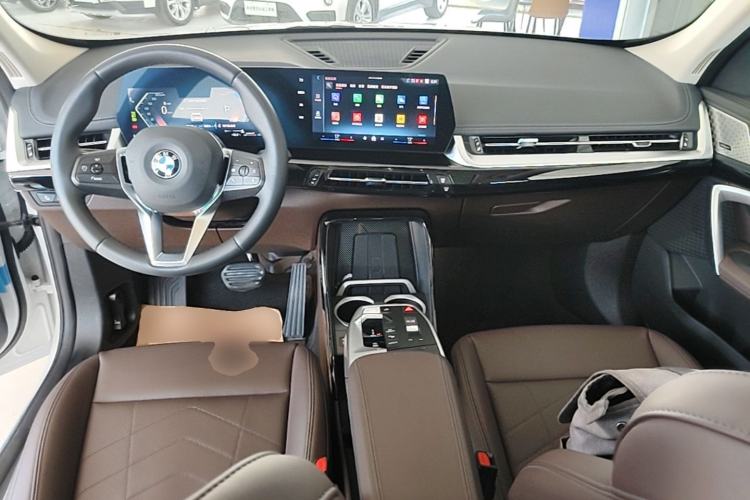 Used BMW X1 2023 sDrive25Li X Design Package Center Console