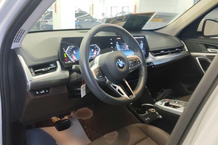 Used BMW X1 2023 sDrive25Li M Sport Package Center Console