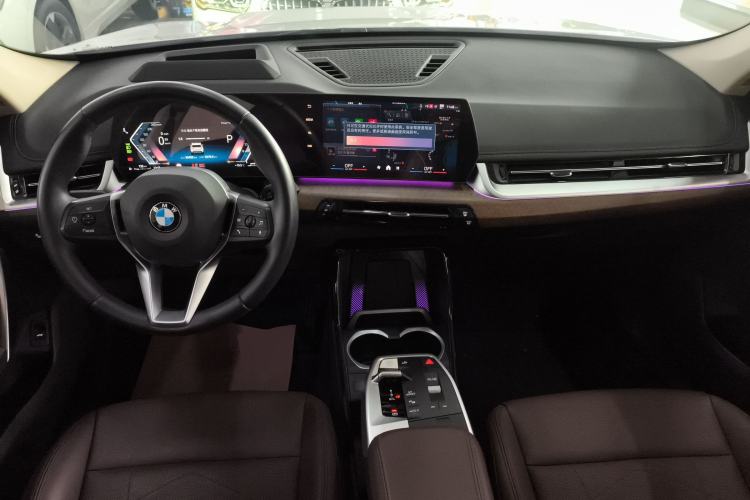 Used BMW X1 2023 xDrive25Li X Design Package Center Console