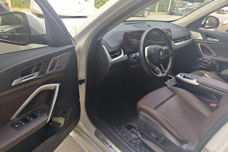 Used BMW X1 2023 sDrive25Li M Sport Package Driver Seat