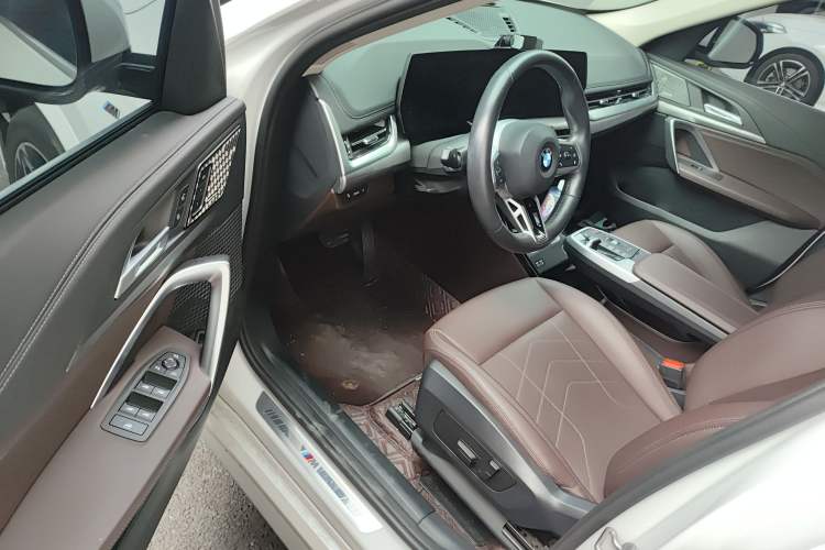Used BMW X1 2023 sDrive25Li M Sport Package Driver Seat