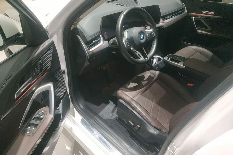 Used BMW X1 2023 sDrive25Li M Sport Package Driver Seat