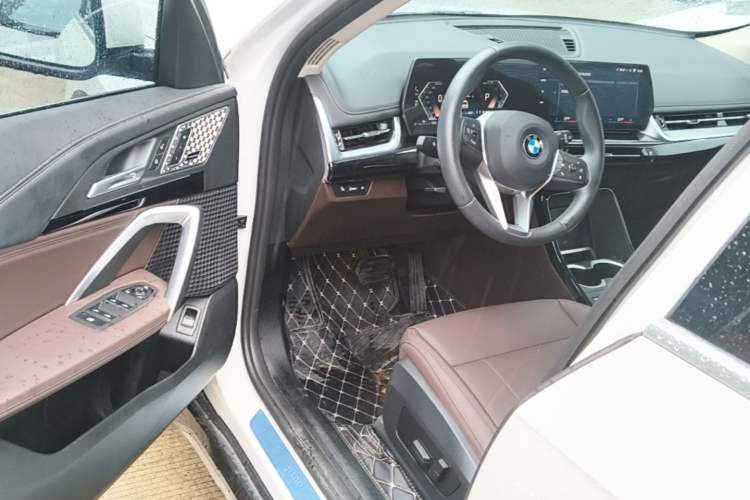 Used BMW X1 2023 sDrive25Li X Design Package Driver Seat