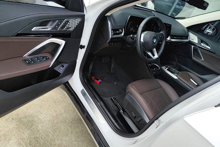 Used BMW X1 2023 sDrive25Li X Design Package Driver Seat