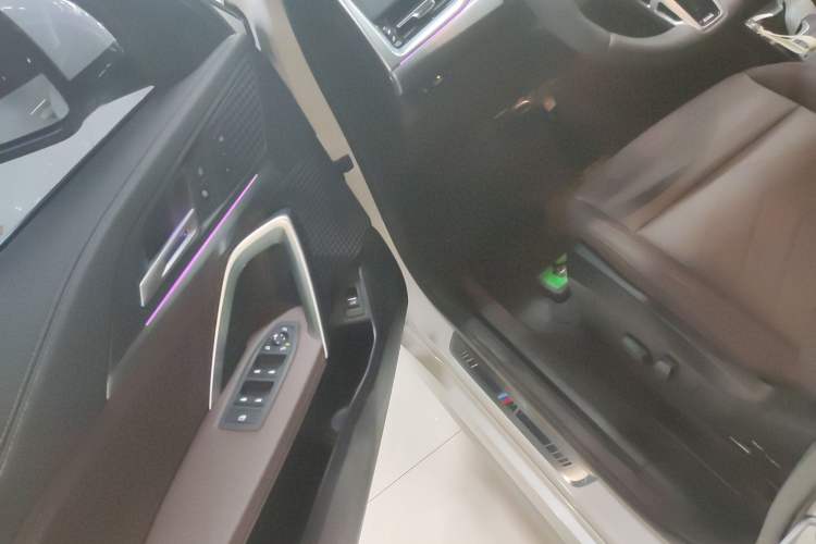 Used BMW X1 2023 sDrive25Li M Sport Package Driver Seat