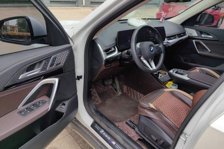 Used BMW X1 2023 sDrive25Li X Design Package Driver Seat