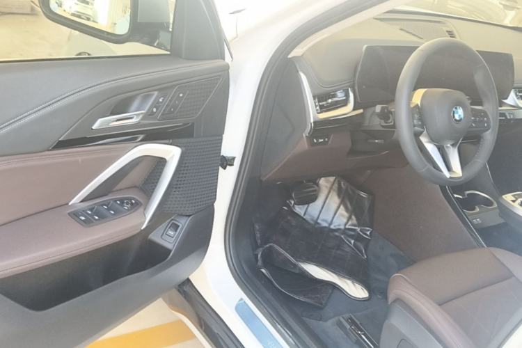 Used BMW X1 2023 sDrive20Li X Design Package Driver Seat