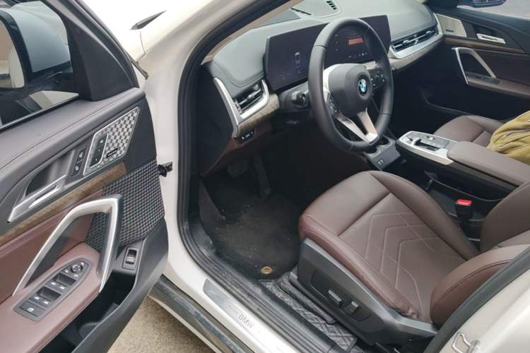 Used BMW X1 2023 xDrive25Li X Design Package Driver Seat