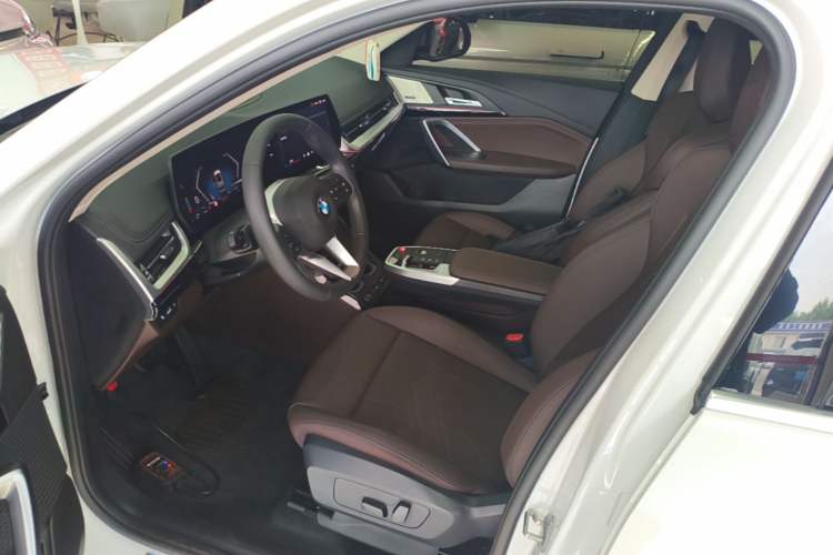 Used BMW X1 2023 sDrive25Li X Design Package Driver Seat