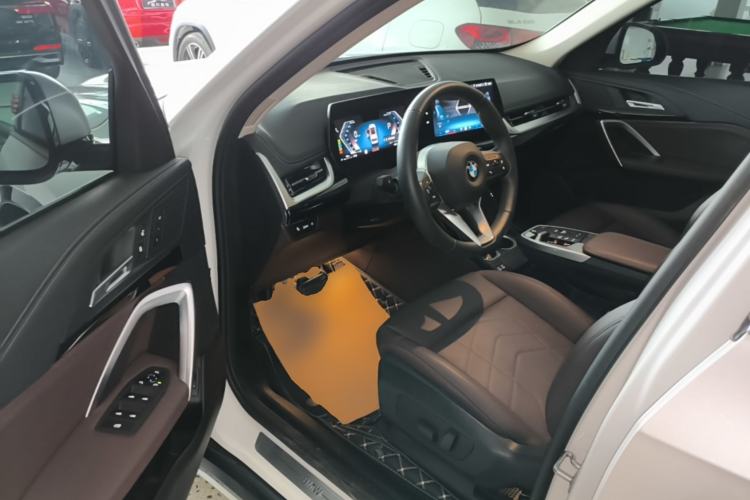 Used BMW X1 2023 sDrive20Li X Design Package Driver Seat