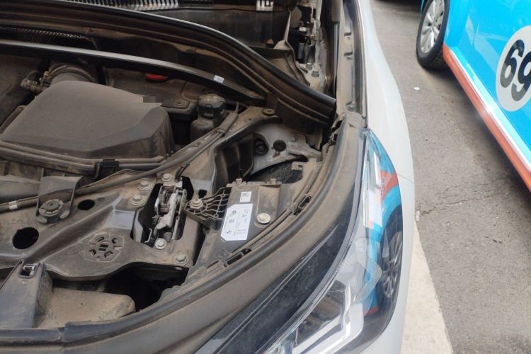 Used BMW X1 2023 sDrive20Li X Design Package Engine Bay Left