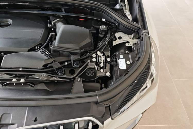 Used BMW X1 2023 sDrive25Li X Design Package Engine Bay Left