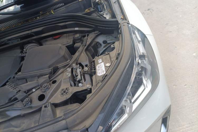 Used BMW X1 2023 sDrive20Li X Design Package Engine Bay Left