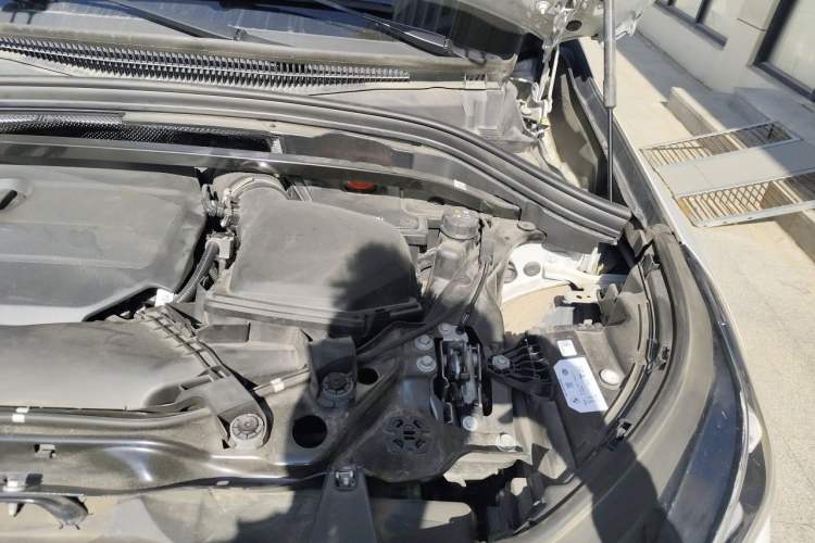 Used BMW X1 2023 sDrive25Li X Design Package Engine Bay Left