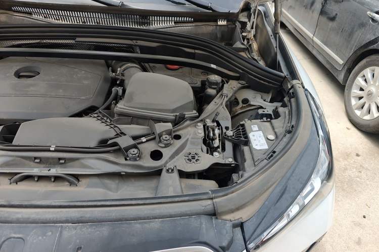 Used BMW X1 2023 sDrive25Li X Design Package Engine Bay Left