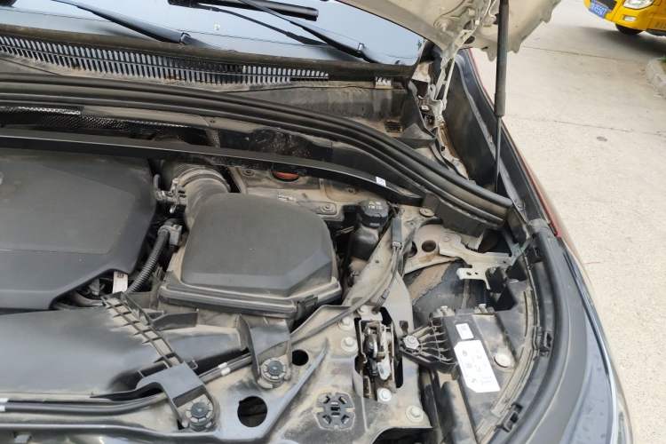 Used BMW X1 2023 xDrive25Li X Design Package Engine Bay Left