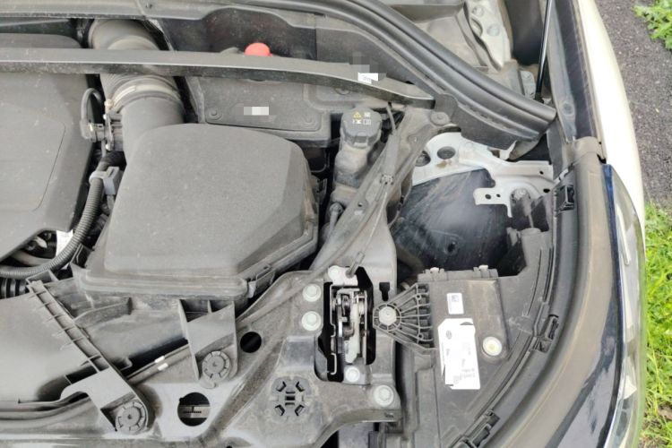 Used BMW X1 2023 sDrive25Li M Sport Package Engine Bay Left