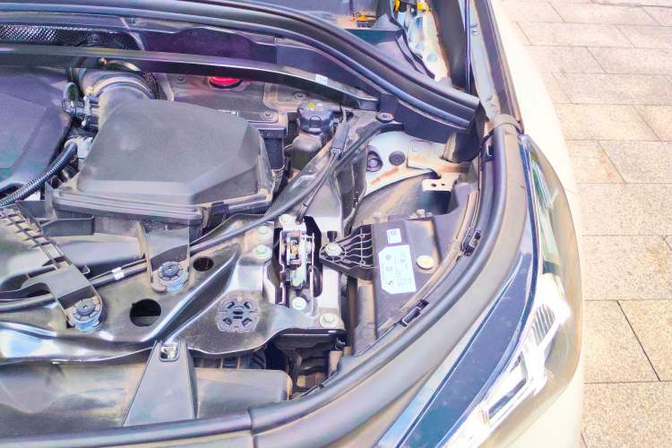 Used BMW X1 2023 sDrive25Li X Design Package Engine Bay Left