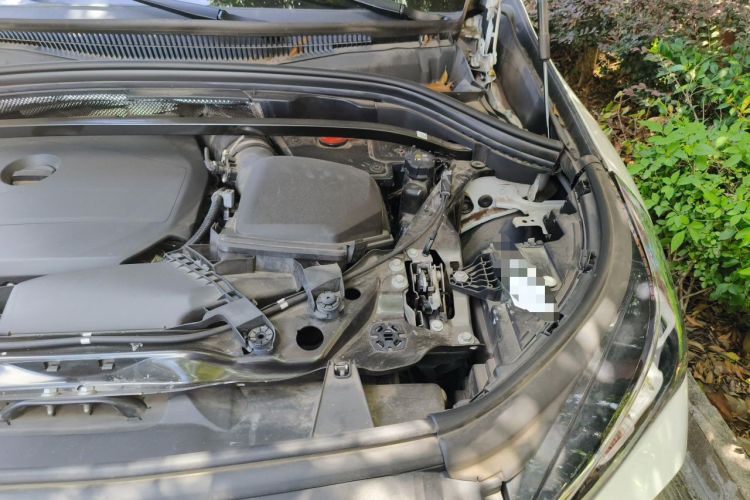 Used BMW X1 2023 sDrive25Li X Design Package Engine Bay Left