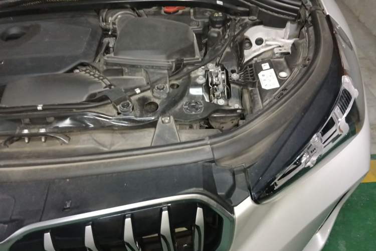 Used BMW X1 2023 sDrive25Li M Sport Package Engine Bay Left