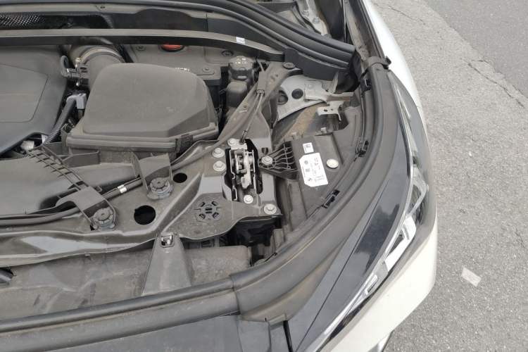 Used BMW X1 2023 sDrive25Li X Design Package Engine Bay Left