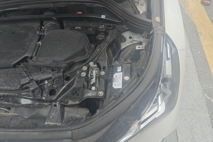 Used BMW X1 2023 sDrive20Li X Design Package Engine Bay Left