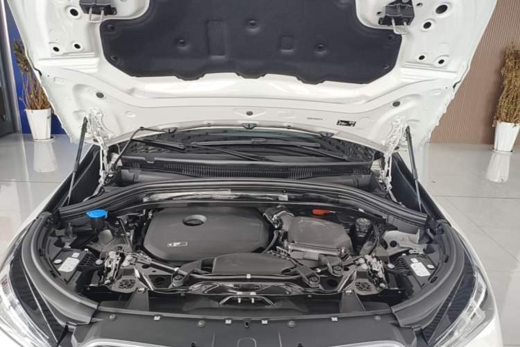 Used BMW X1 2023 sDrive25Li X Design Package Engine Bay