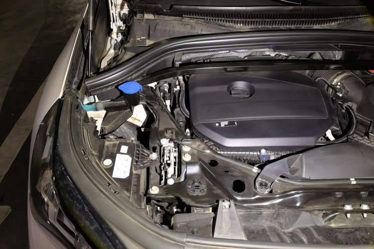 Used BMW X1 2023 sDrive25Li X Design Package Engine Bay Right