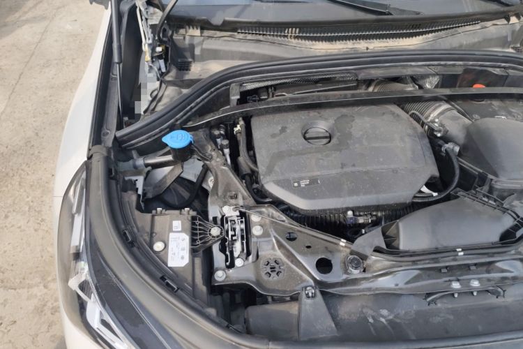 Used BMW X1 2023 sDrive25Li X Design Package Engine Bay Right
