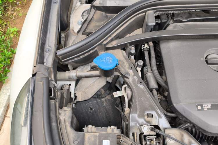 Used BMW X1 2023 xDrive25Li X Design Package Engine Bay Right
