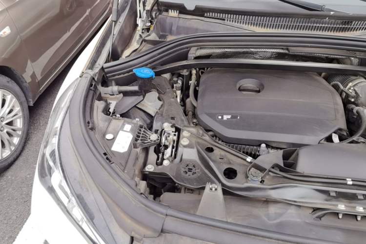 Used BMW X1 2023 sDrive25Li M Sport Package Engine Bay Right