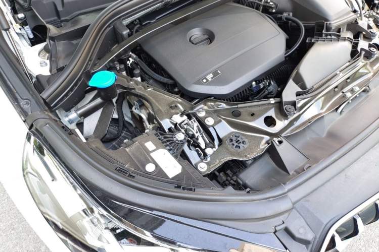 Used BMW X1 2023 sDrive25Li M Sport Package Engine Bay Right