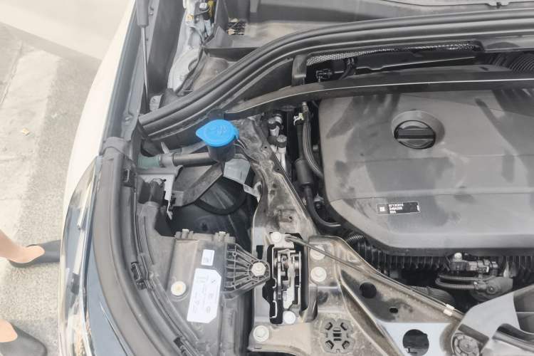 Used BMW X1 2023 sDrive25Li M Sport Package Engine Bay Right