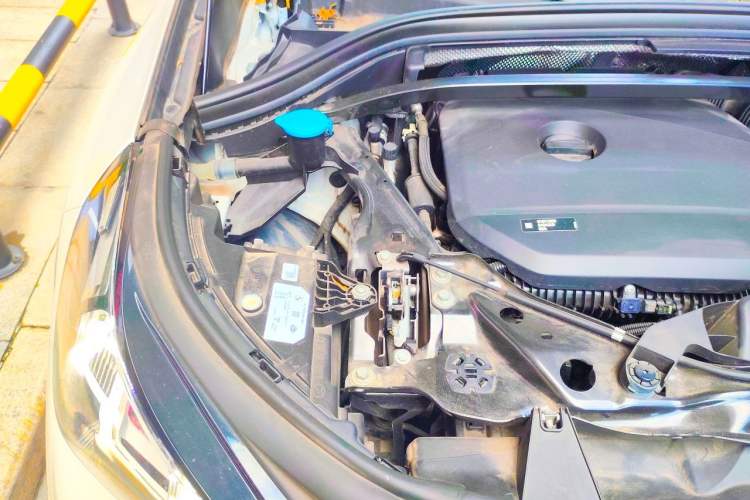 Used BMW X1 2023 sDrive25Li X Design Package Engine Bay Right