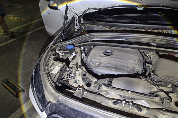 Used BMW X1 2023 sDrive25Li X Design Package Engine Bay Right