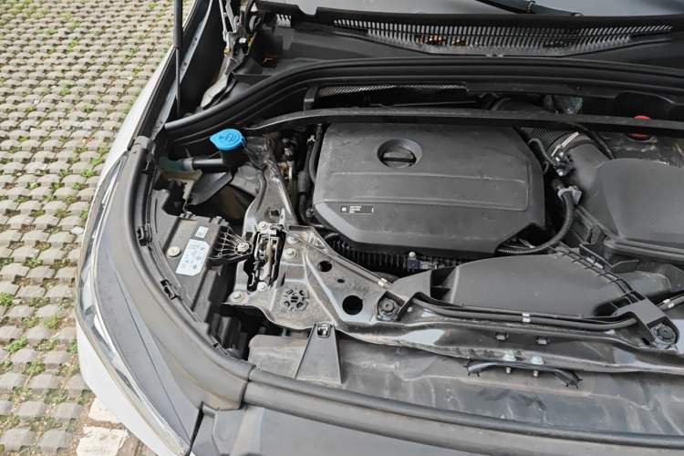 Used BMW X1 2023 sDrive25Li X Design Package Engine Bay Right
