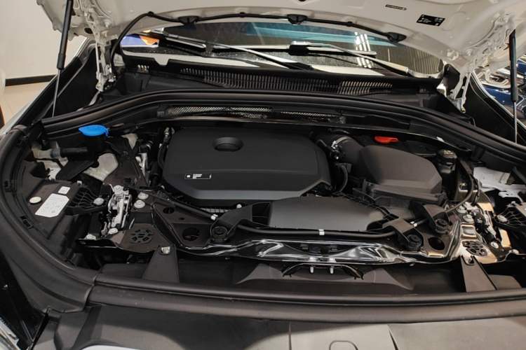 Used BMW X1 2023 sDrive25Li X Design Package Engine Bay