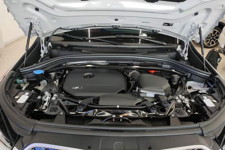Used BMW X1 2023 sDrive25Li X Design Package Engine Bay