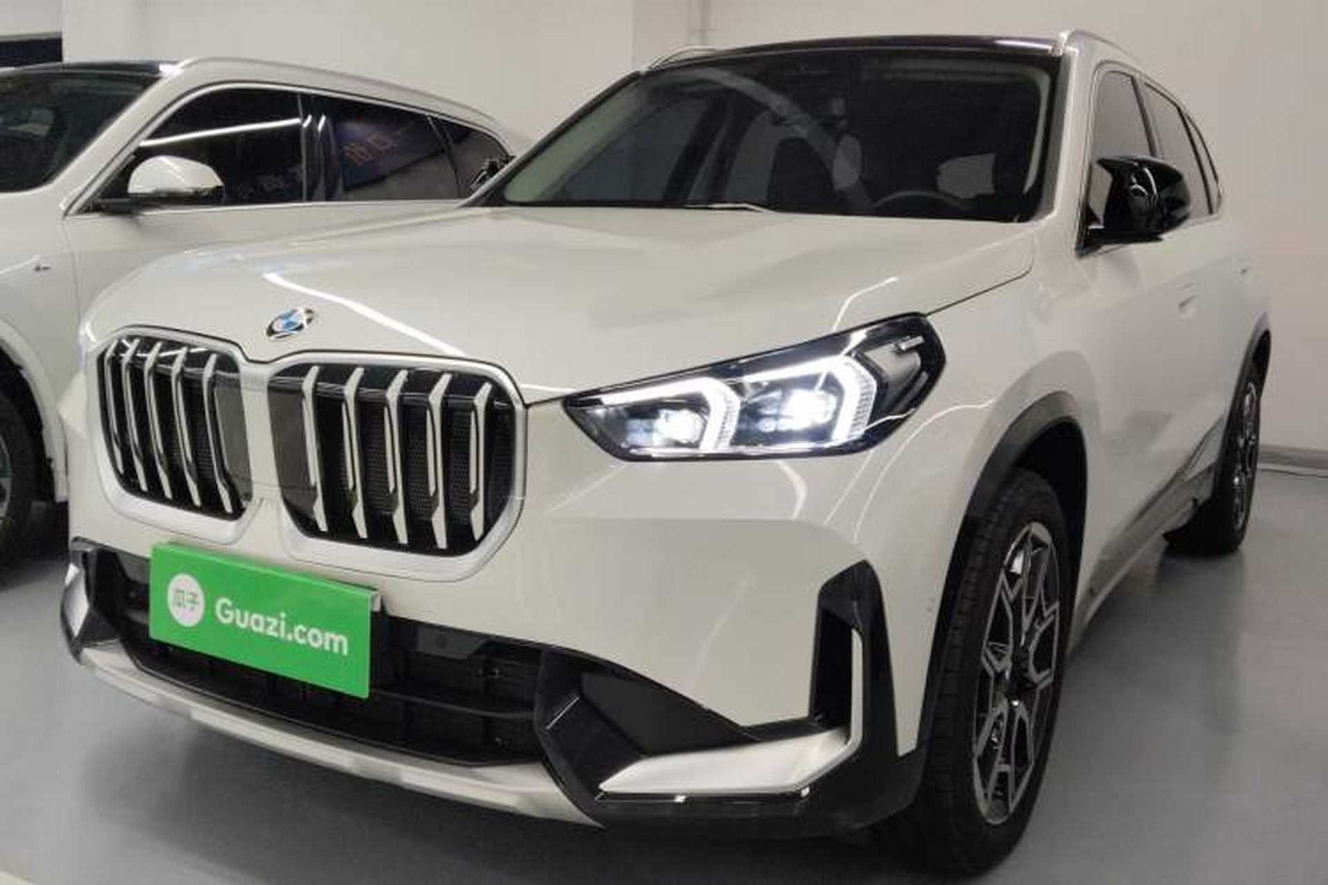 Used BMW X1 2023 sDrive25Li X Design Package Front Left 45 Deg