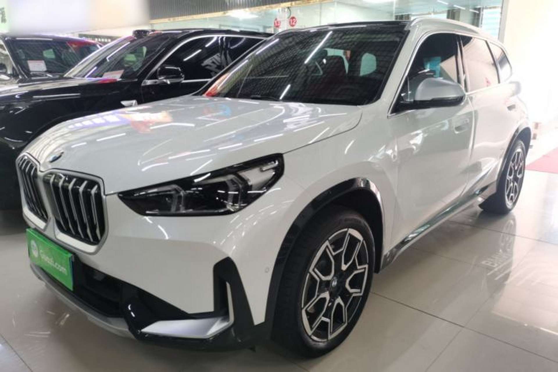 Used BMW X1 2023 sDrive25Li X Design Package Front Left 45 Deg