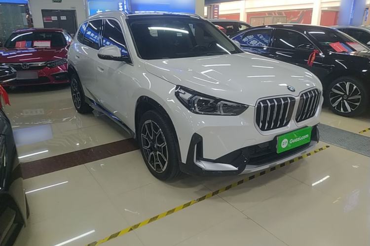 Used BMW X1 2023 sDrive25Li X Design Package Front Right 45 Deg