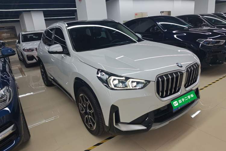 Used BMW X1 2023 sDrive25Li X Design Package Front Right 45 Deg