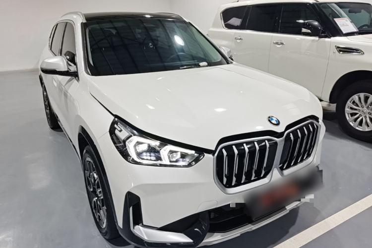 Used BMW X1 2023 sDrive25Li X Design Package Front Right 45 Deg