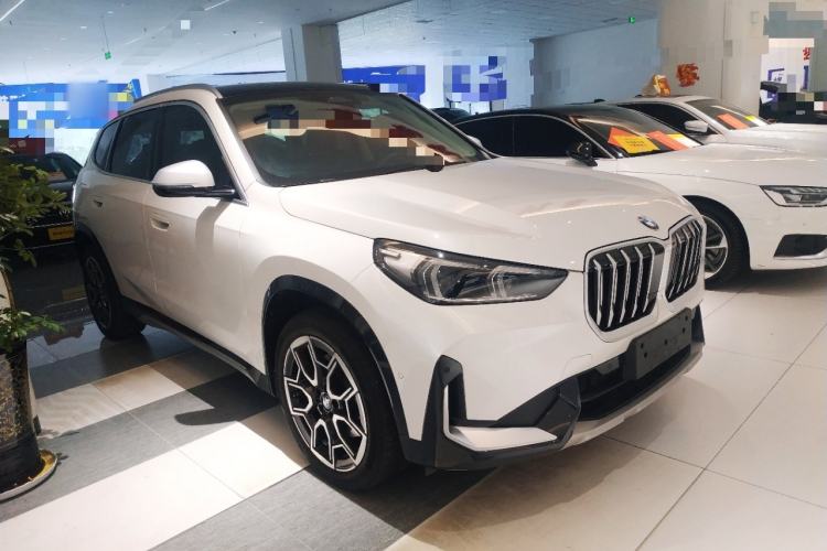 Used BMW X1 2023 sDrive25Li X Design Package Front Right 45 Deg