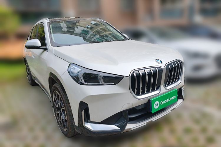 Used BMW X1 2023 sDrive25Li X Design Package Front Right 45 Deg