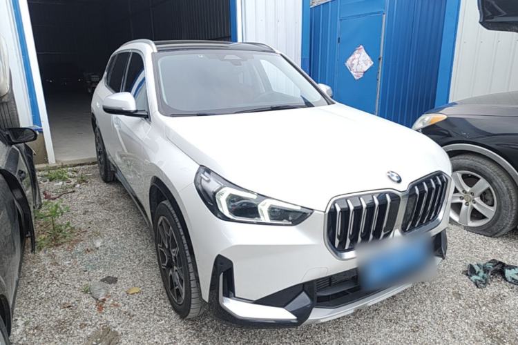 Used BMW X1 2023 sDrive25Li X Design Package Front Right 45 Deg