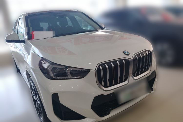 Used BMW X1 2023 sDrive25Li M Sport Package Front Right 45 Deg