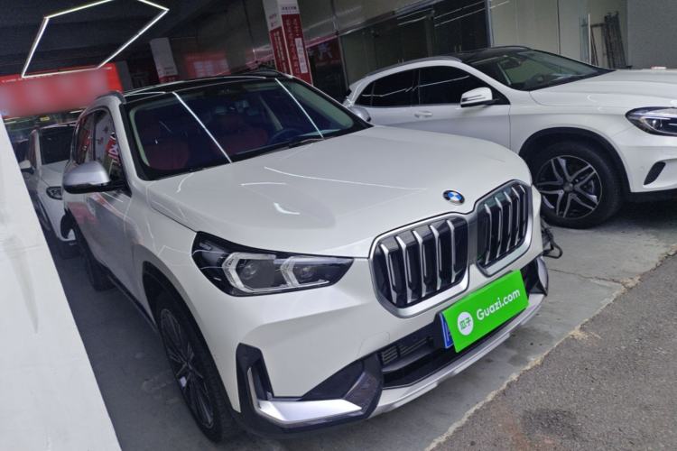 Used BMW X1 2023 xDrive25Li X Design Package Front Right 45 Deg