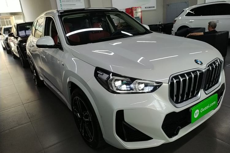 Used BMW X1 2023 sDrive25Li M Sport Package Front Right 45 Deg